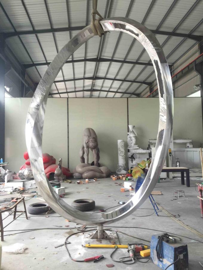 Yard Decorative Outdoor Metal Sculpture , Welding Metal Garden Sculptures