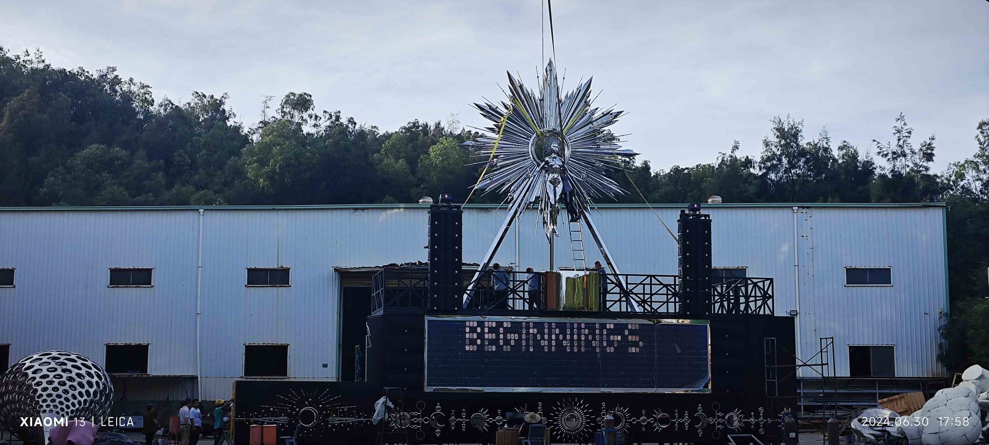 Large Amazing music car for Burning Man Festival in USA