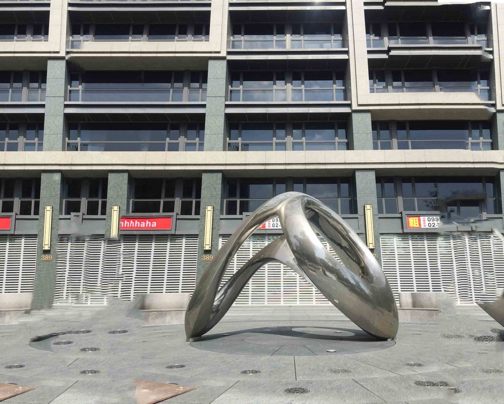 Popular Mirror Exterior Stainless Steel Sculpture Garden Ornaments 2.2 Meter Length