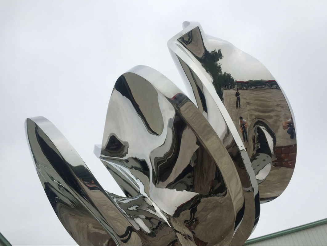 Abstract Metal Garden Sculptures And Ornaments Mirror Polished Finishing