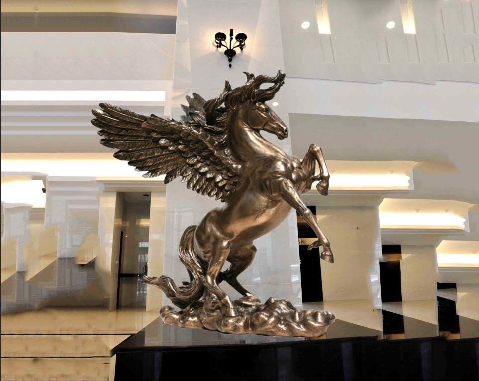 Surface Painted Antique Bronze Statue , Indoor Metal Sculptures Hotel Decoration