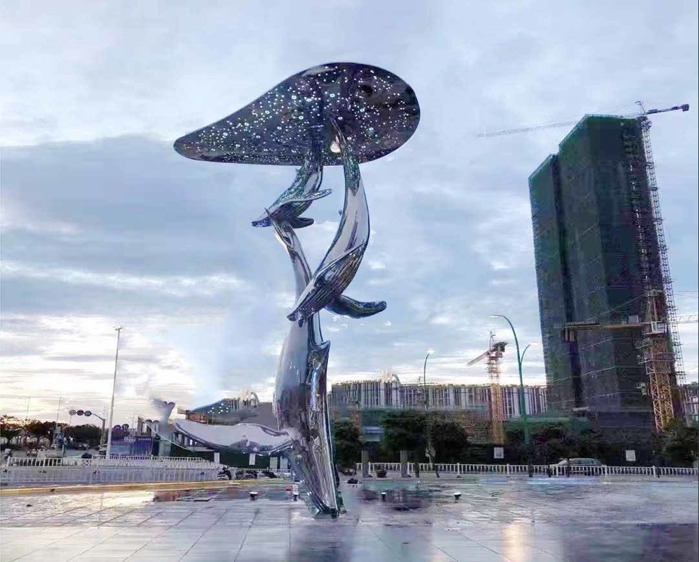 6.0M High Mirror Polished Metal Whale Sculpture For Plaza Decoration